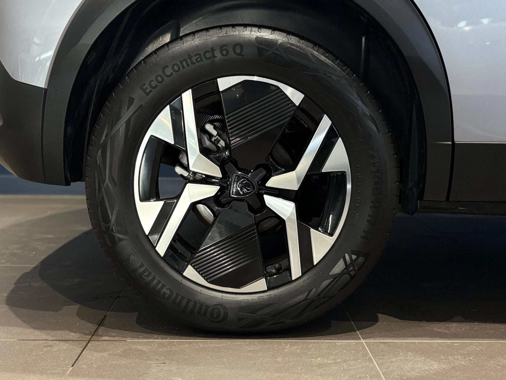 Peugeot-2008-image-6