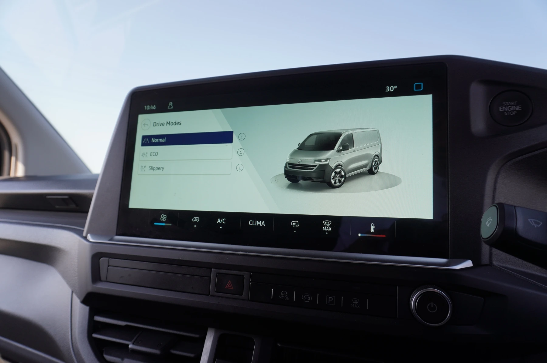 Volkswagen-Transporter-image-29