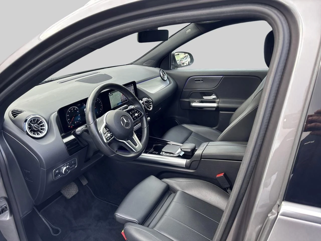 Mercedes-Benz-GLA-image-7