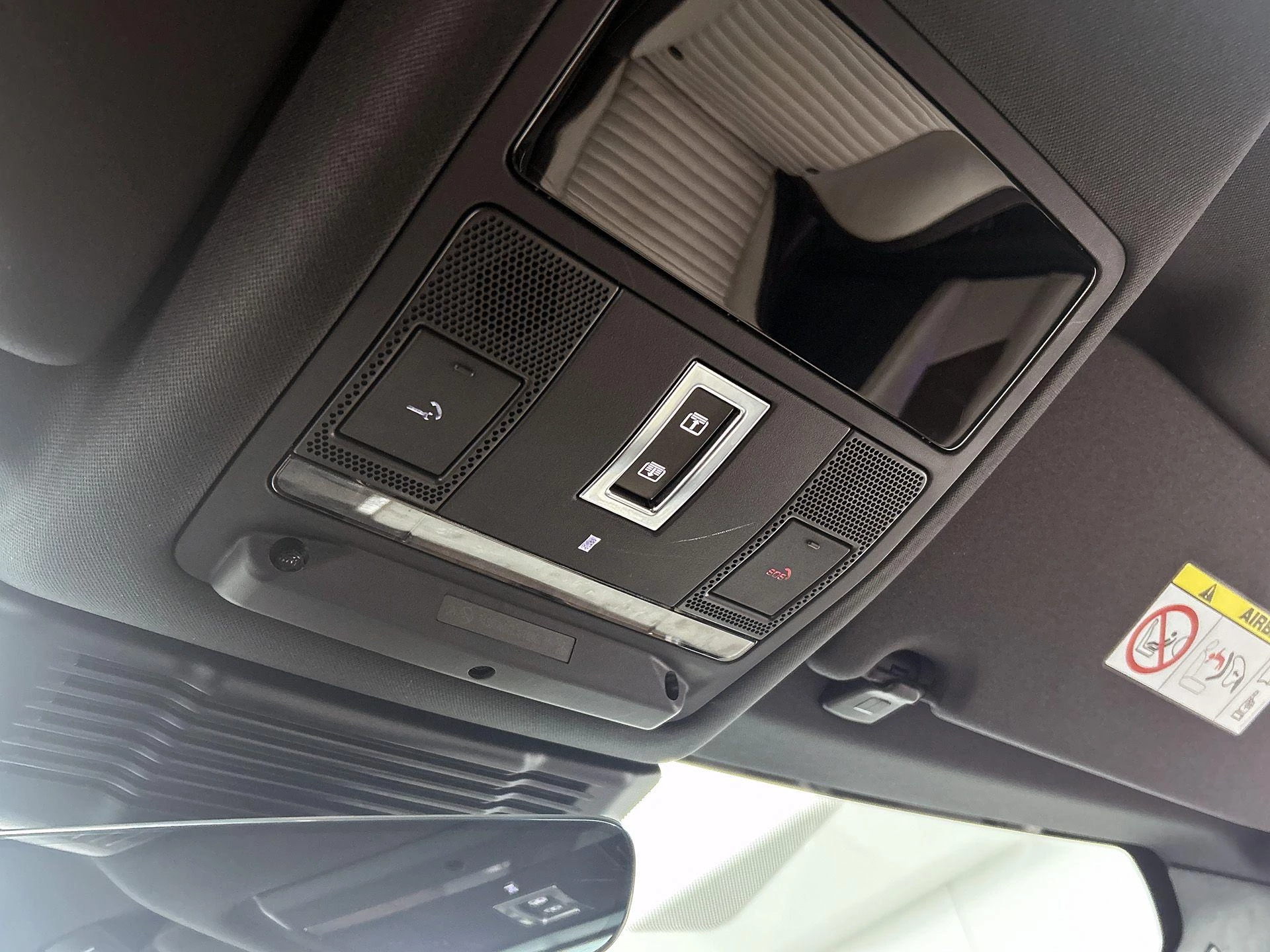 Land Rover-Discovery Sport-image-15