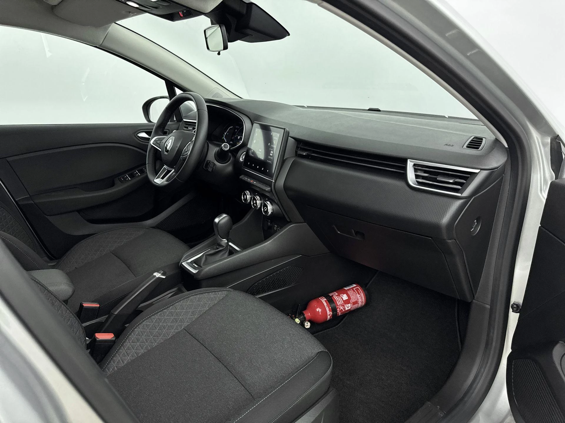 Renault-Clio-image-16