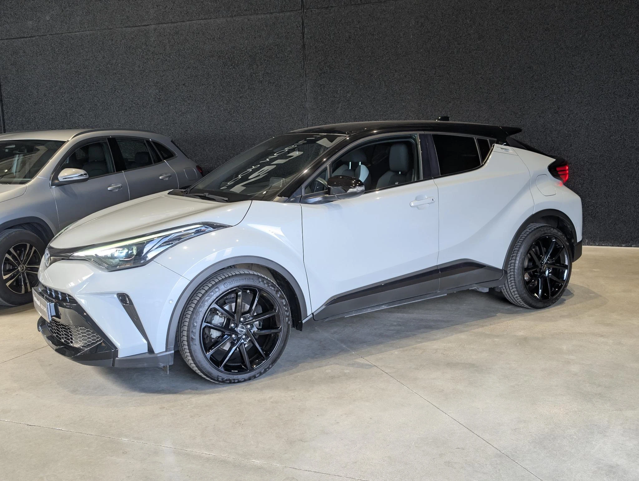 Toyota-C-HR-image-4