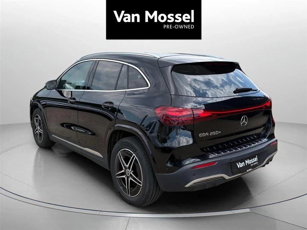 Mercedes-Benz-EQA-image-6