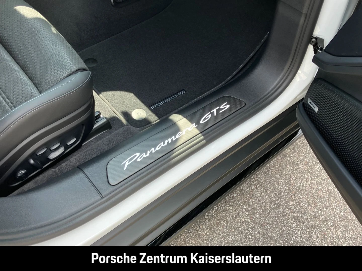 Porsche-Panamera-image-20