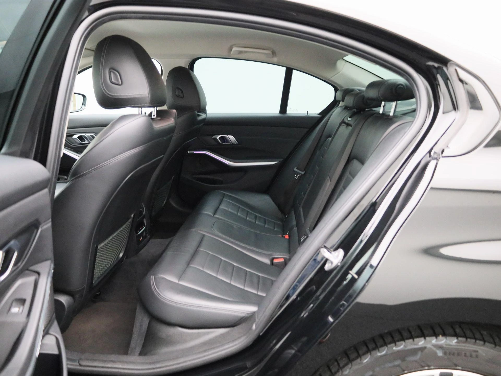 BMW-3 Serie-image-10