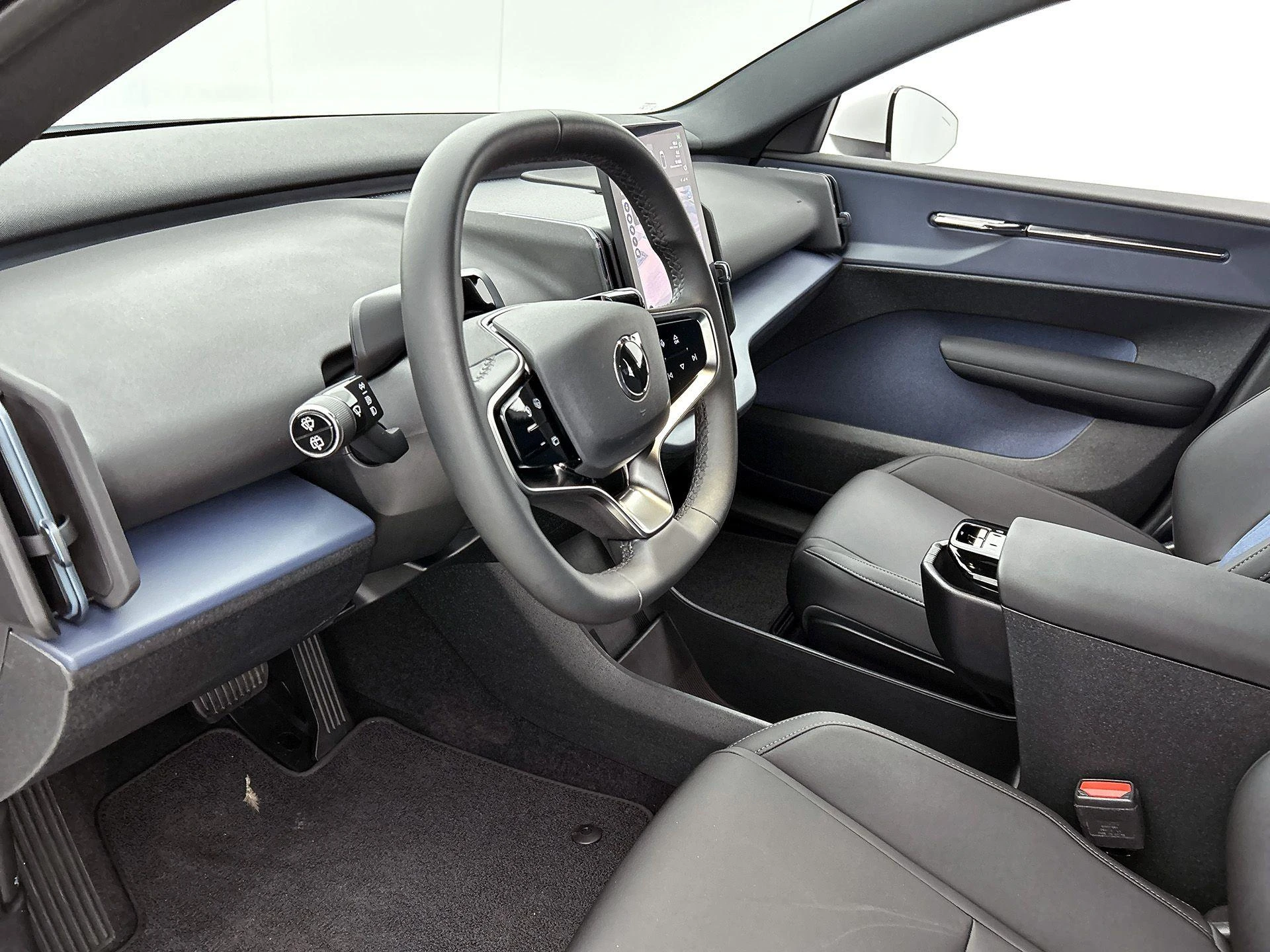 Volvo-EX30-image-19