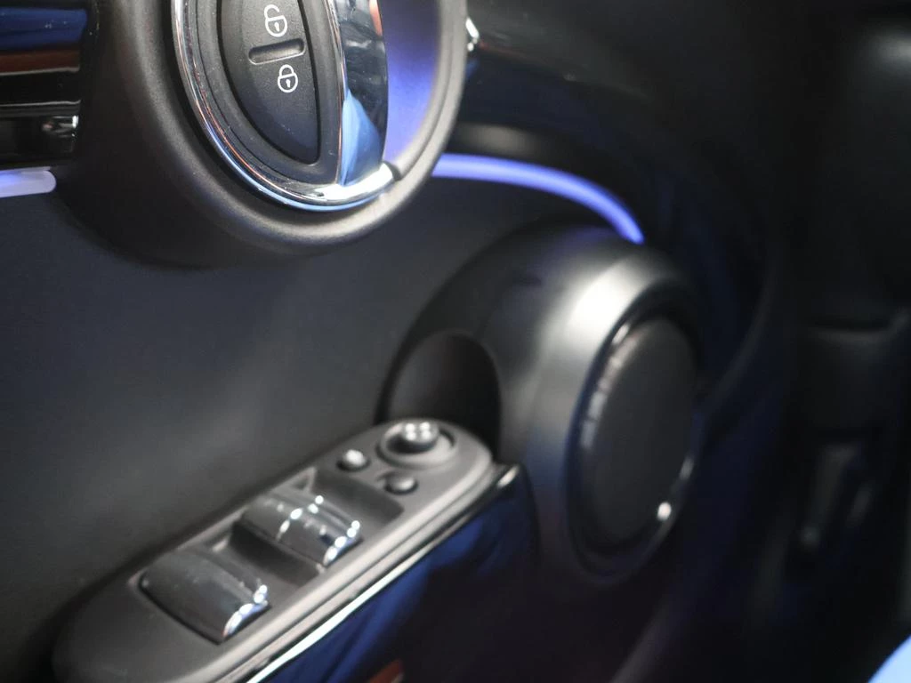 MINI-Cabrio-image-26