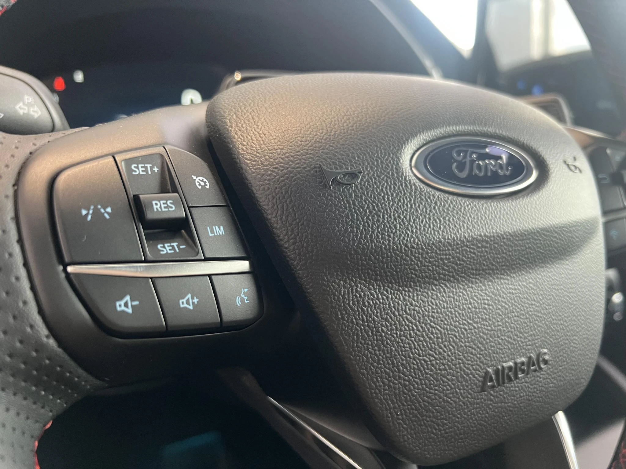 Ford-Kuga-image-21