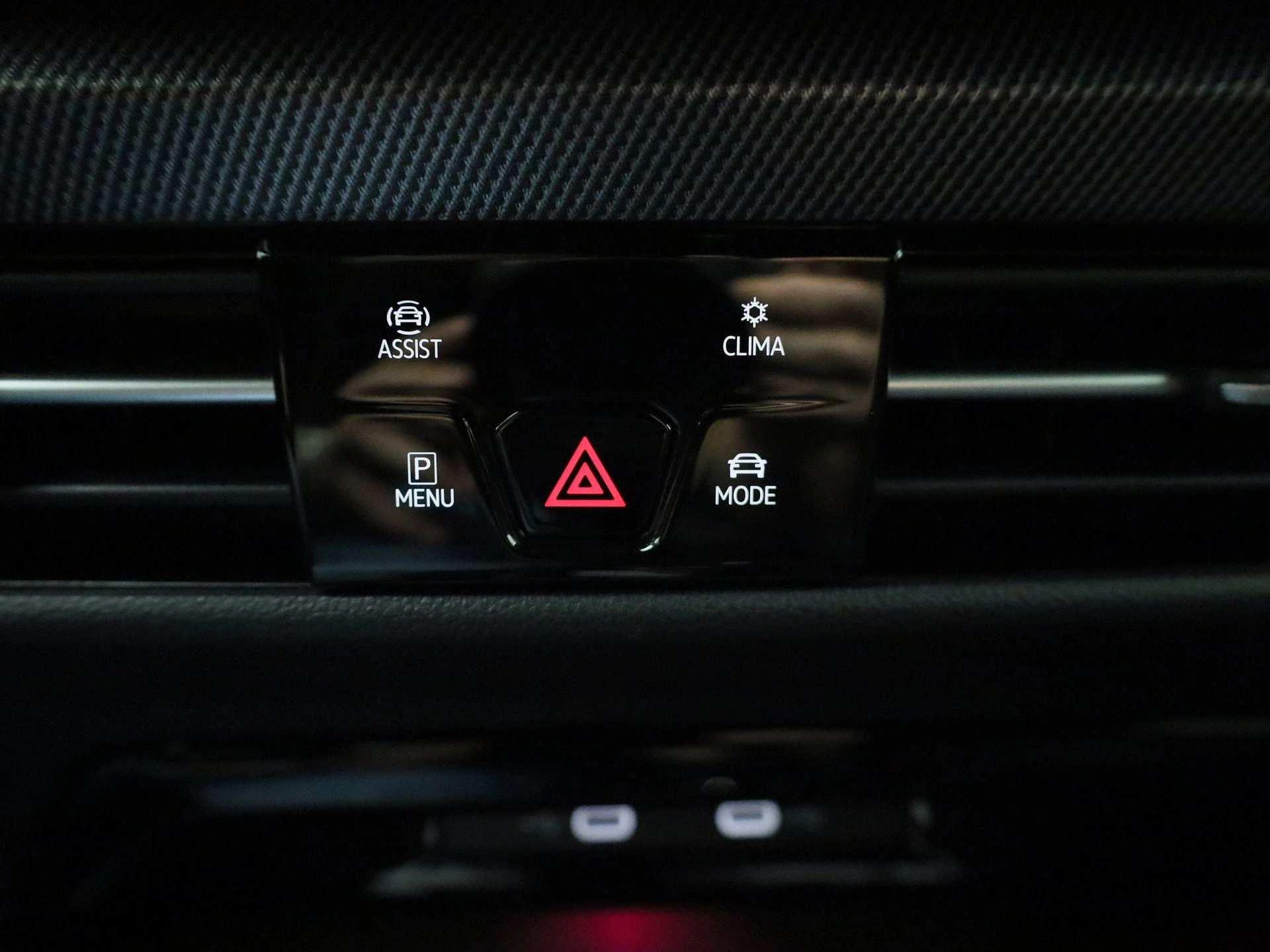Volkswagen-Golf-image-19