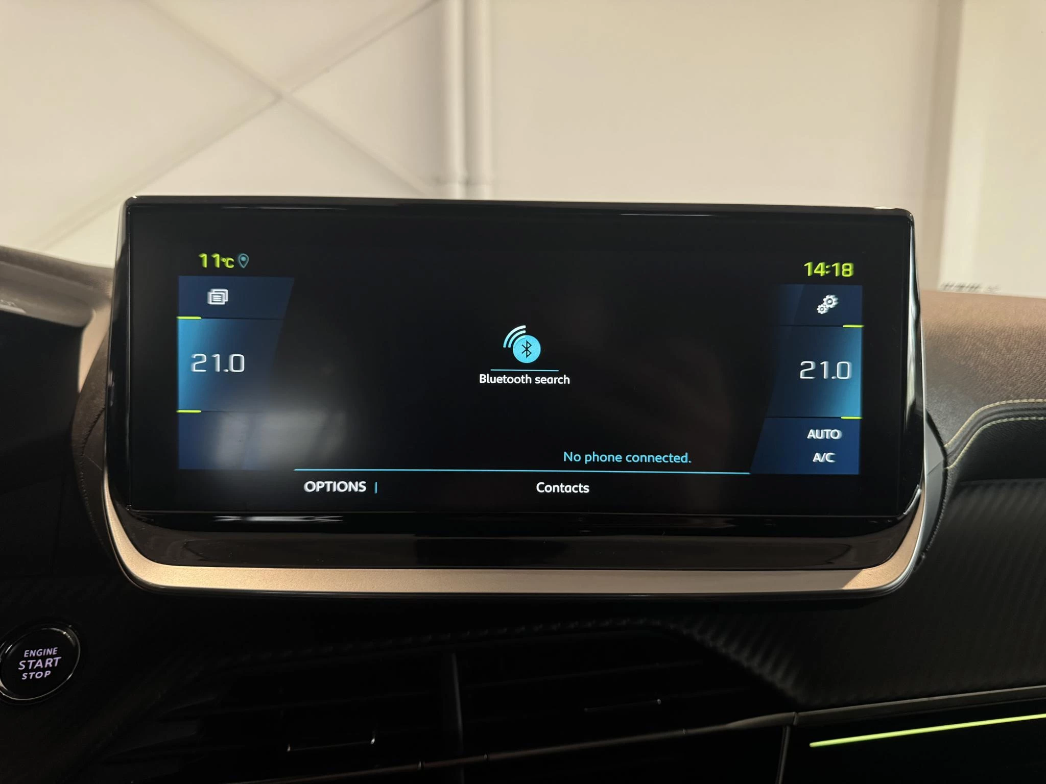 Peugeot-e-208-image-34