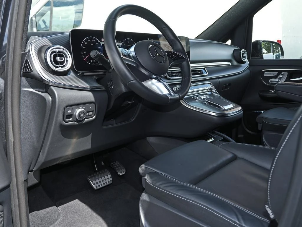 Mercedes-Benz-V-Klasse 250-image-8