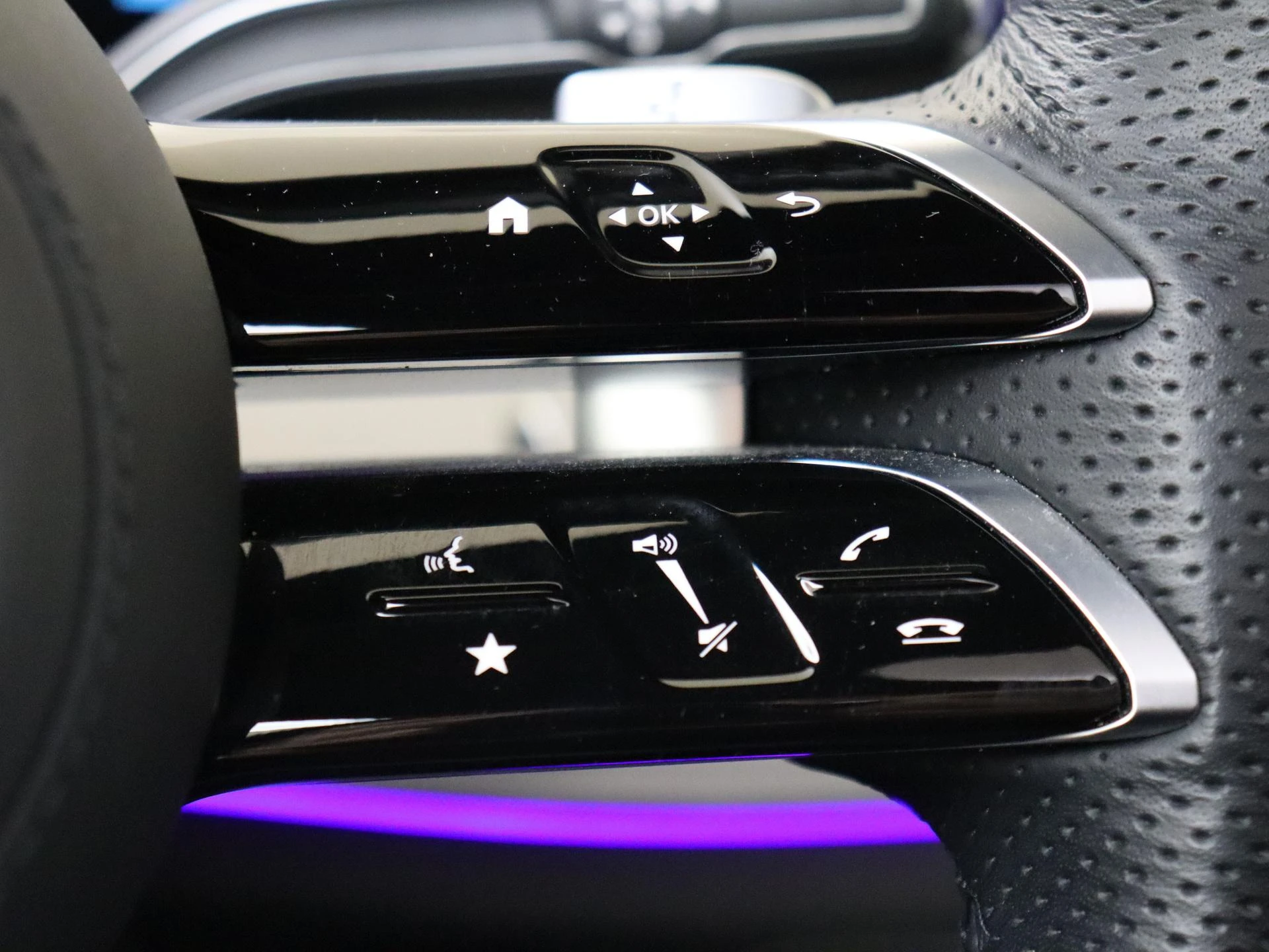 Mercedes-Benz-GLE-image-13