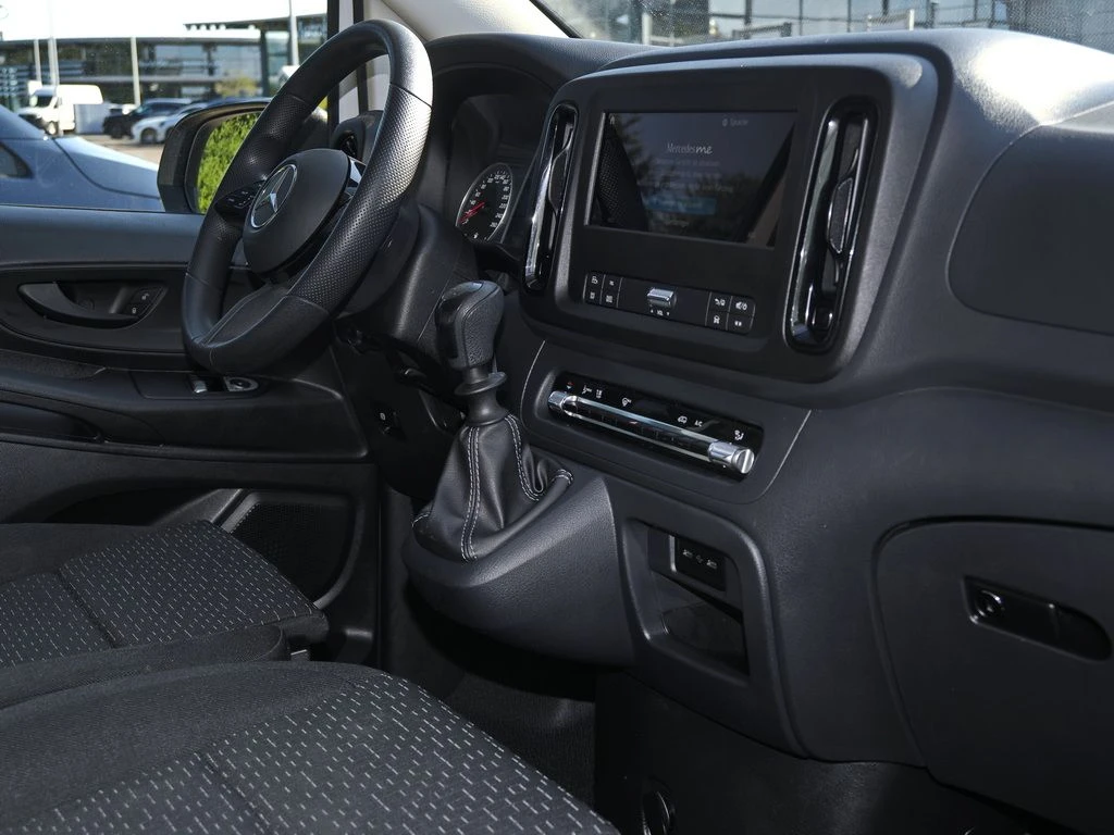 Mercedes-Benz-Vito 116-image-9