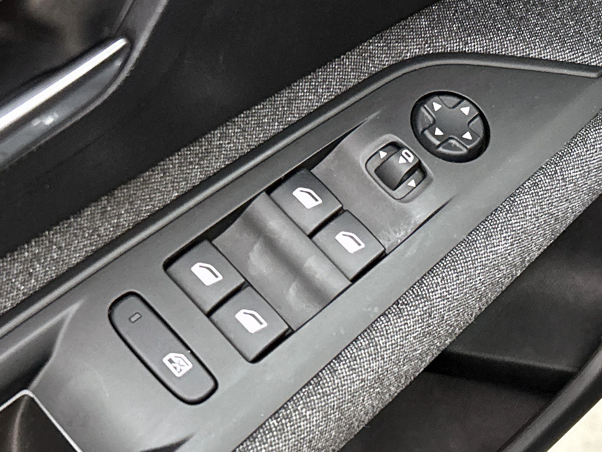 Peugeot 3008 1.2 PureTech Blue Lease Executive