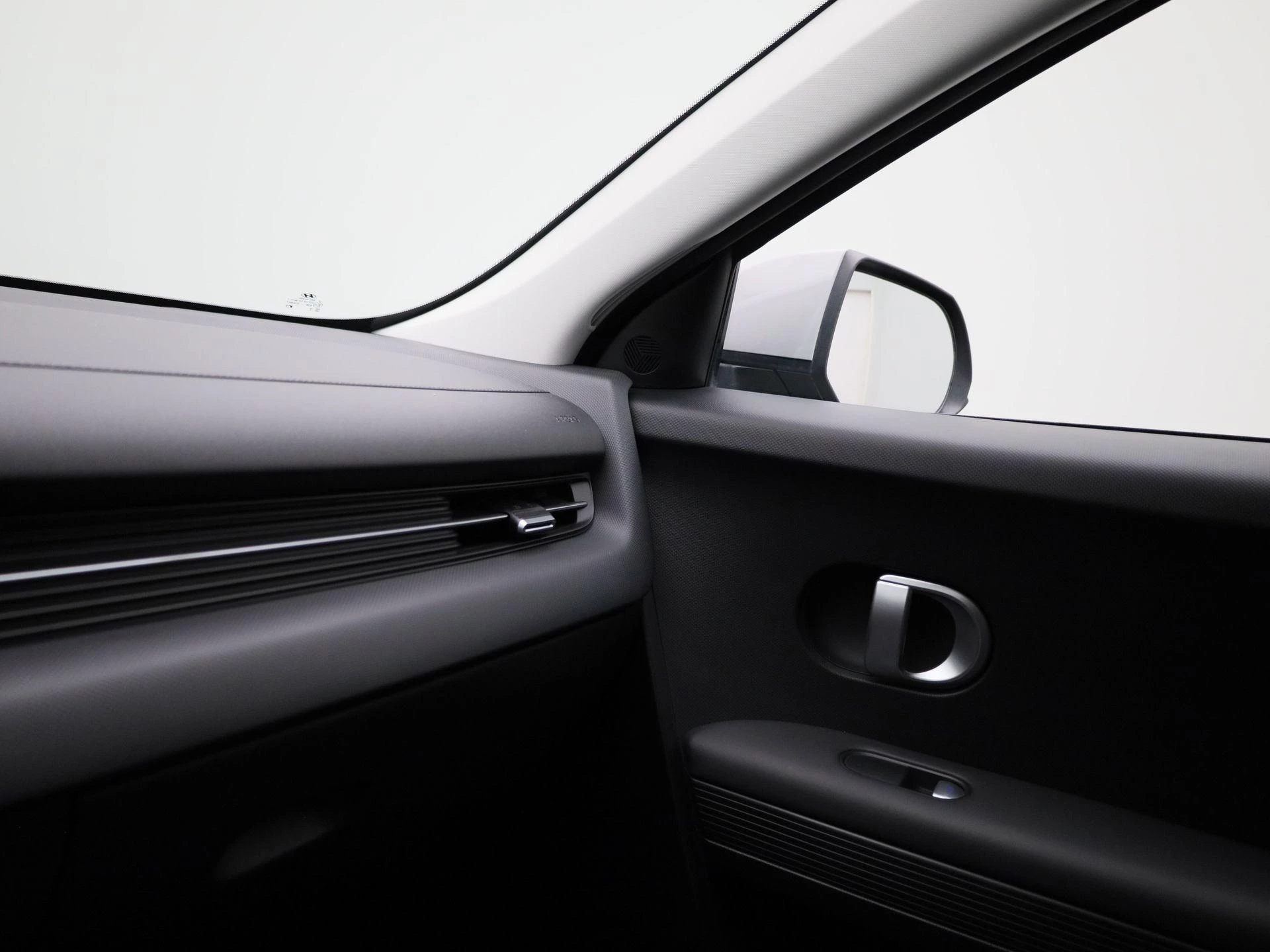 Hyundai-IONIQ 5-image-24