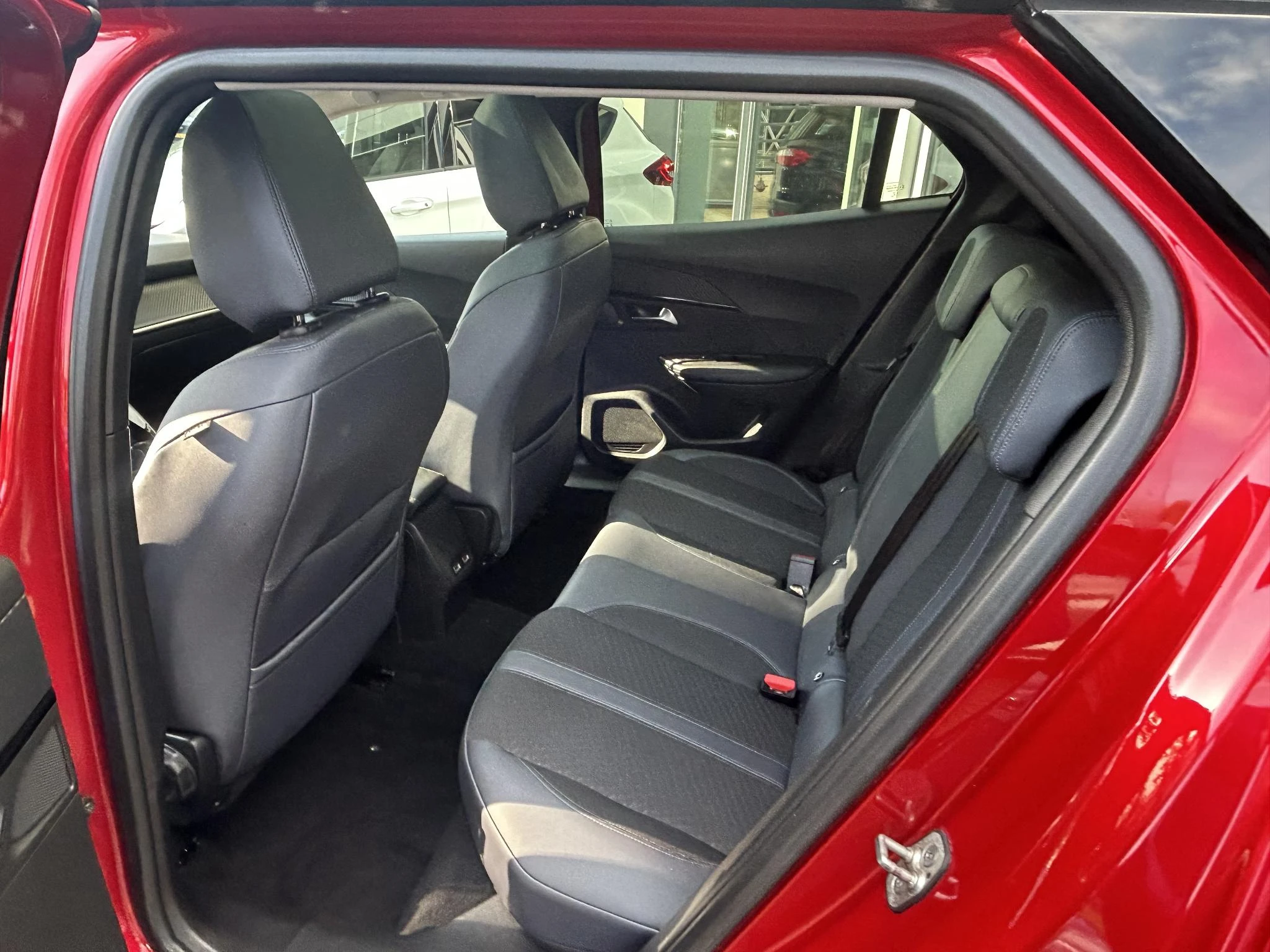 Peugeot-2008-image-11