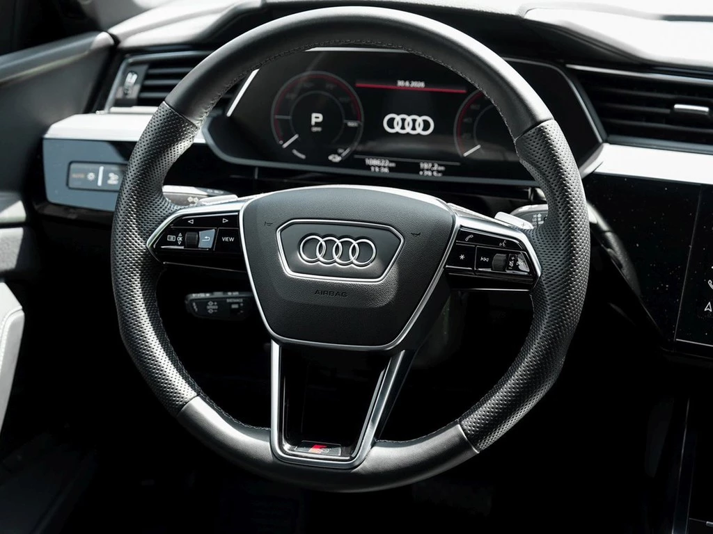 Audi-e-tron-image-9