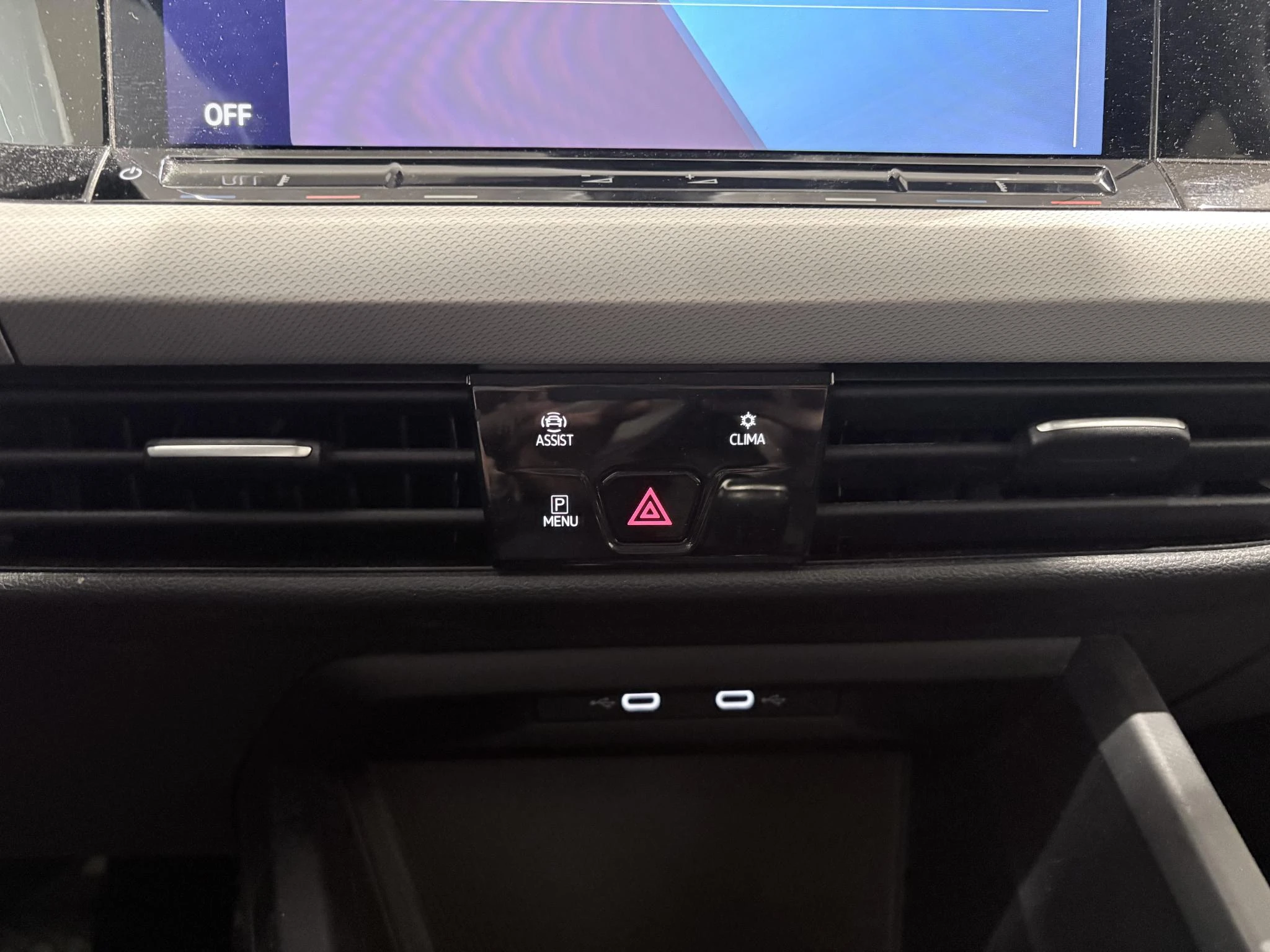 Volkswagen-Golf-image-26