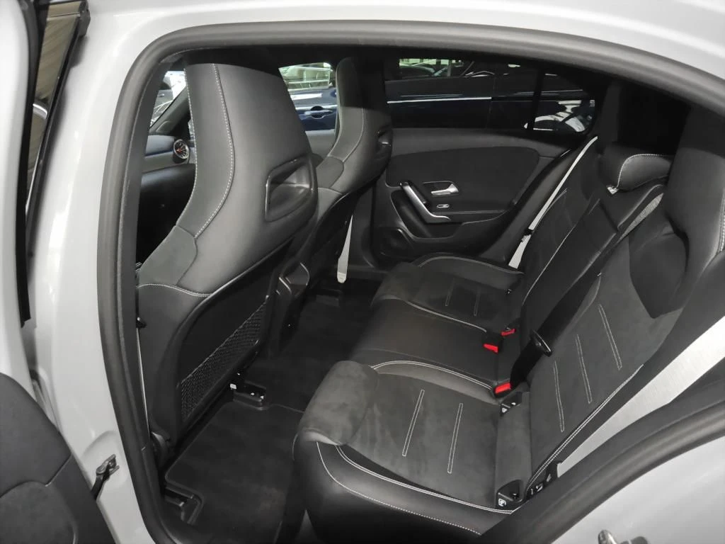 Mercedes-Benz-A-Klasse 200-image-13