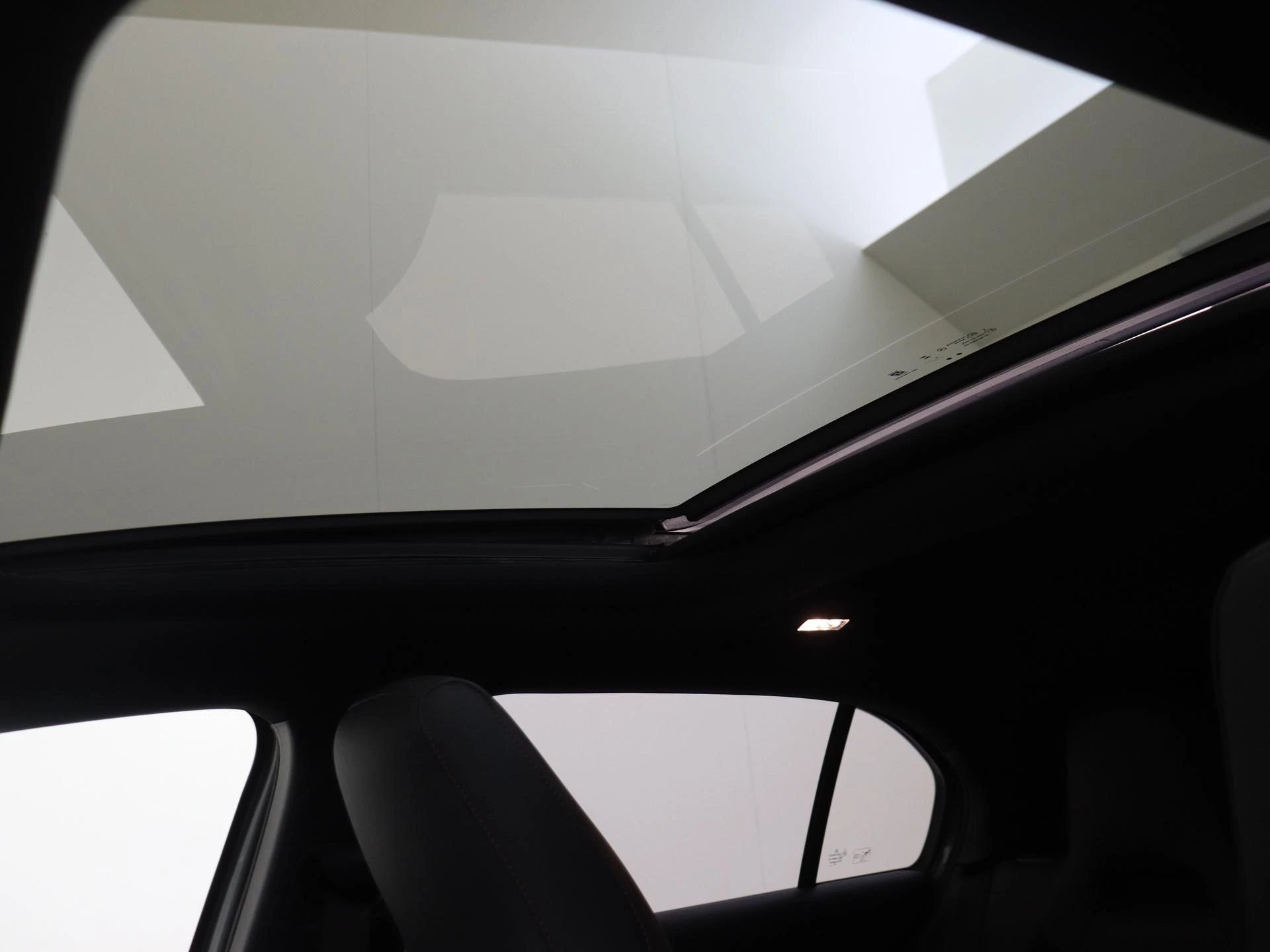 Mercedes-Benz-A-Klasse-image-32