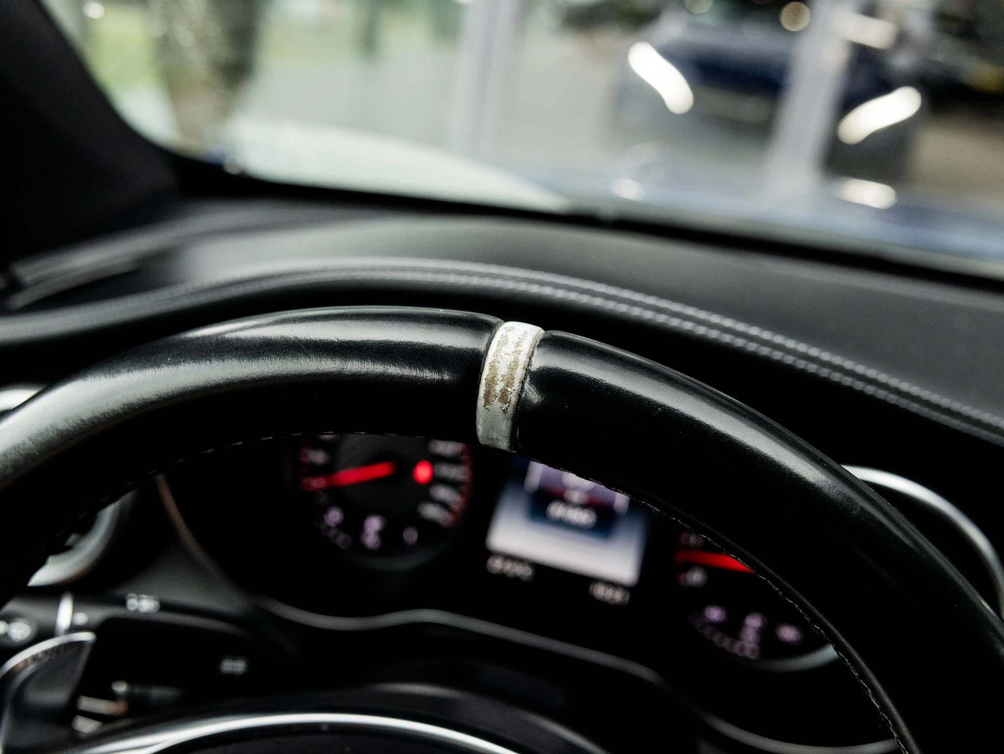 Mercedes-Benz-C-Klasse-image-31