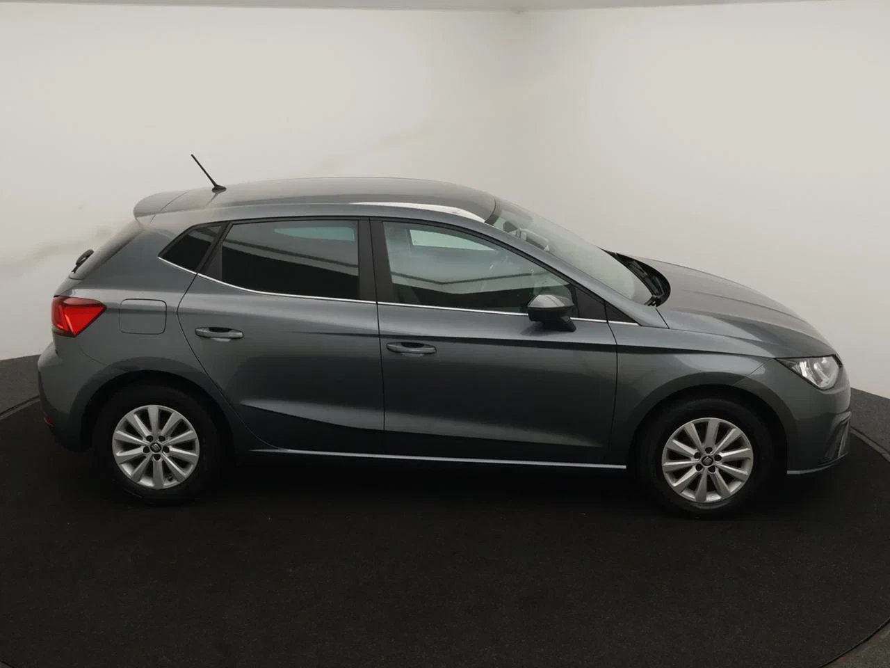 SEAT Ibiza 5P/D Ibiza 5D Style 1.0MPI 75PK *CRUISE CONTROL*PDC*BLTH*DAB RADIO*AIRCO*APP-CONNECT*...*