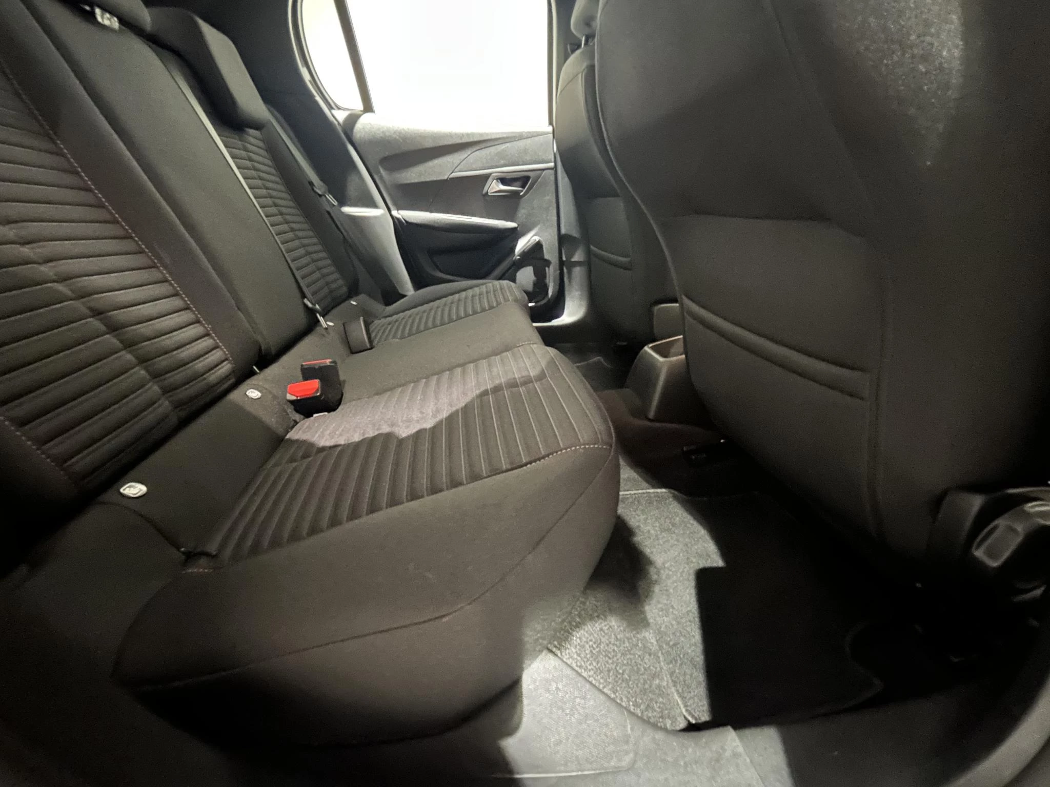 Peugeot-208-image-15