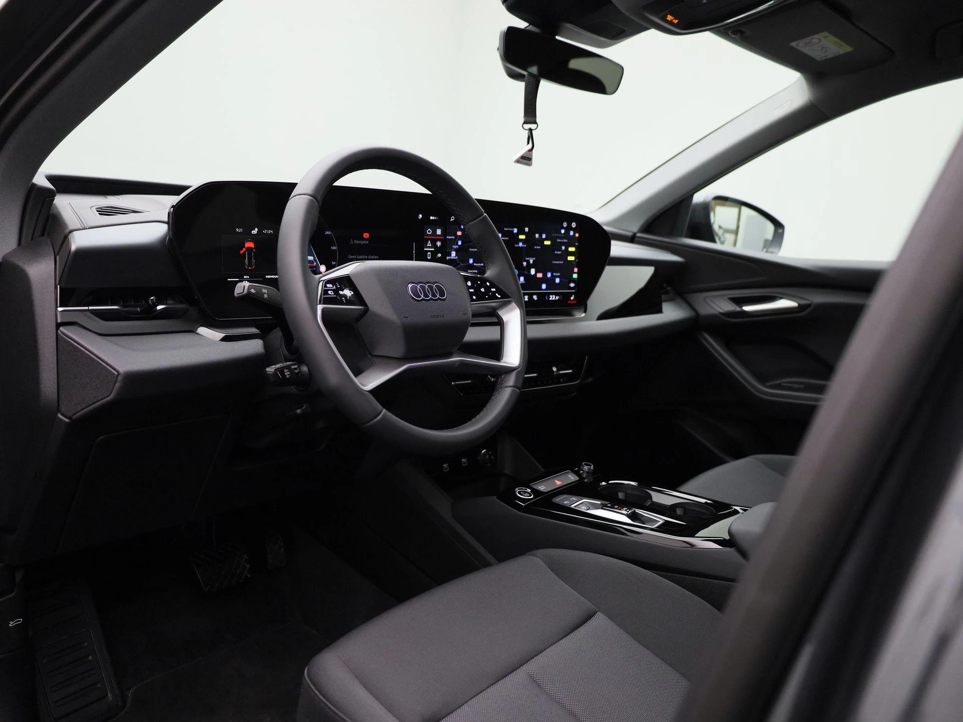 Audi-Q6 e-tron-image-37