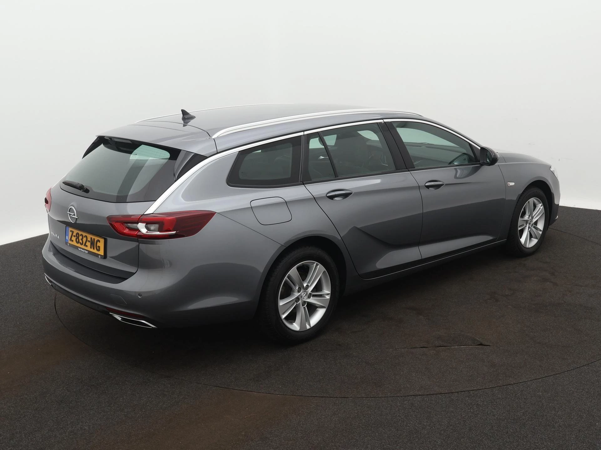 Opel-Insignia-image-3