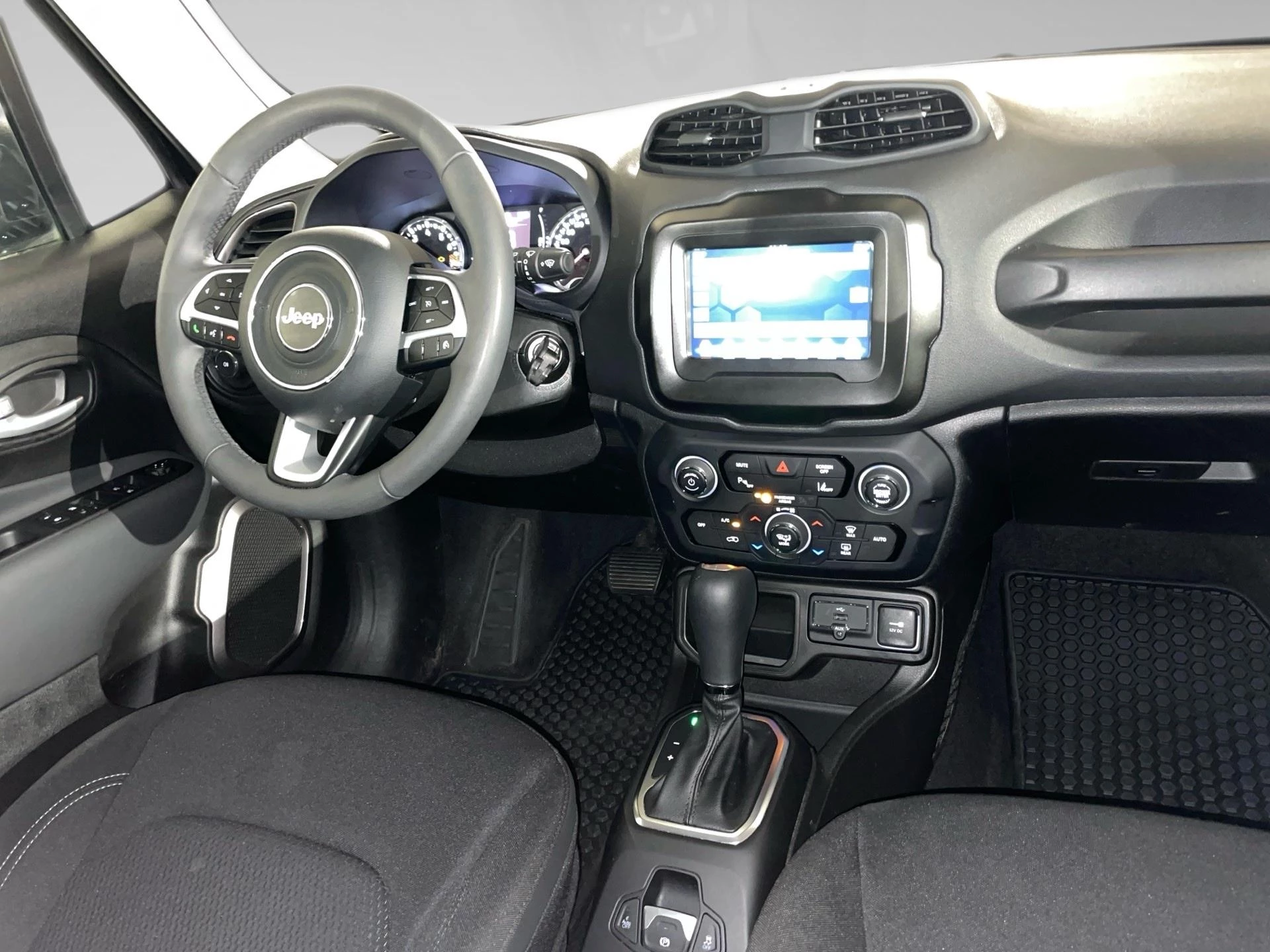 Jeep-Renegade-image-6