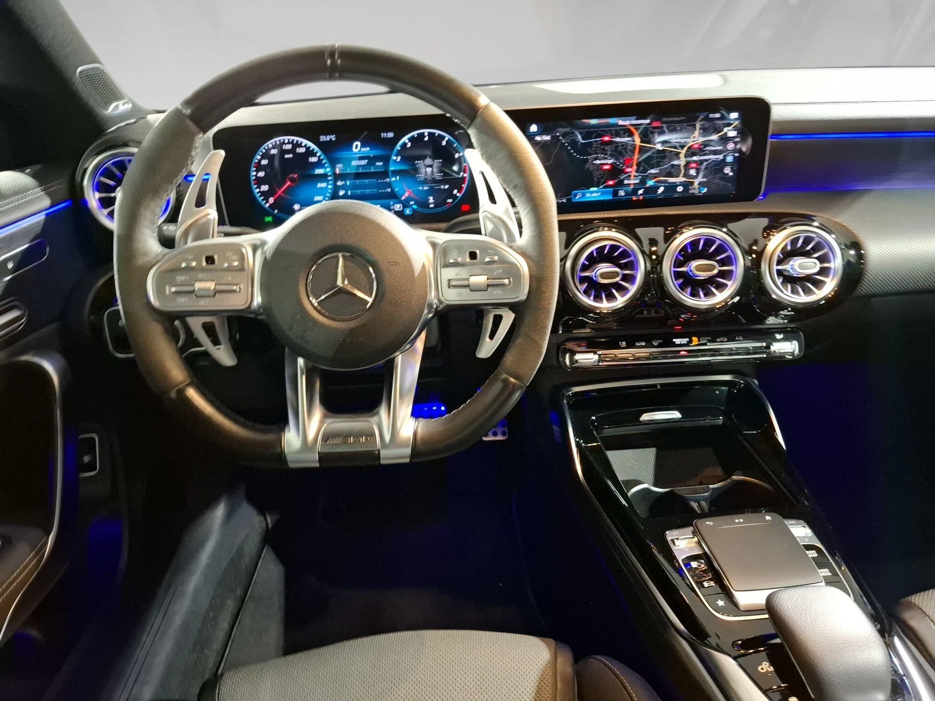 Mercedes-Benz-CLA-image-5