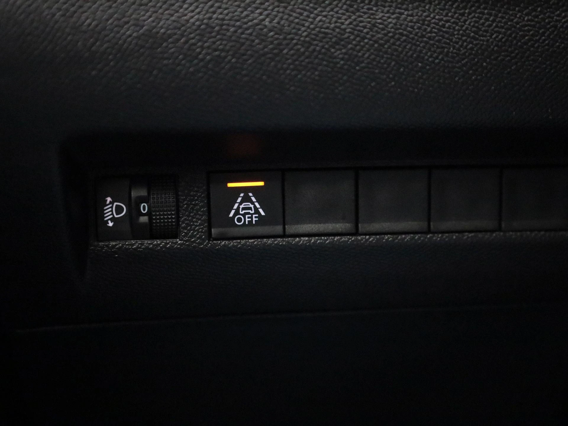 Peugeot-208-image-21