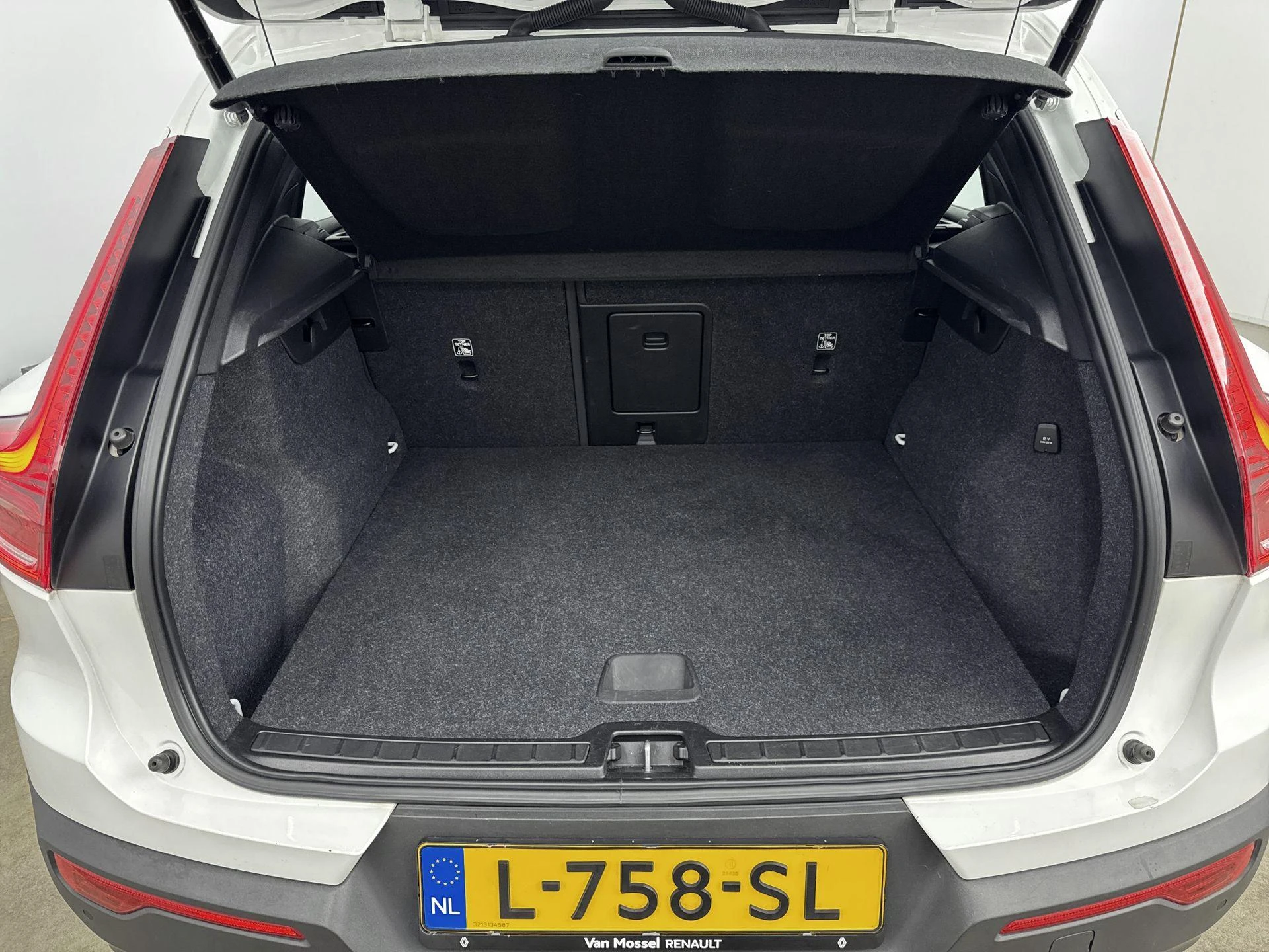 Volvo-XC40-image-15