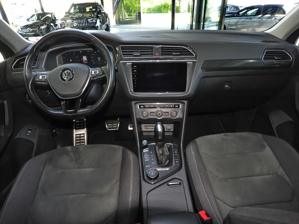 Volkswagen-Tiguan-image-9