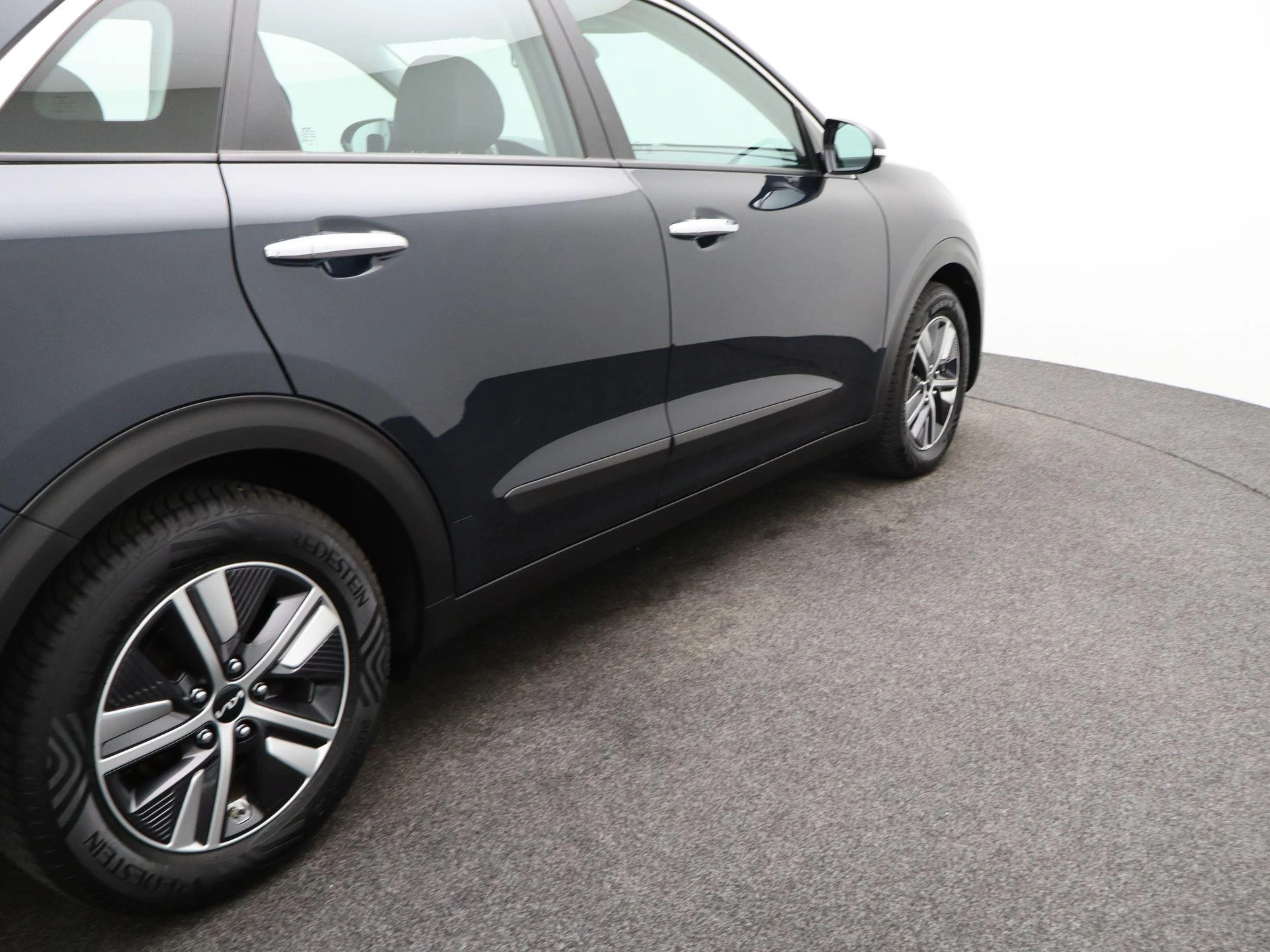 Kia-Niro-image-38