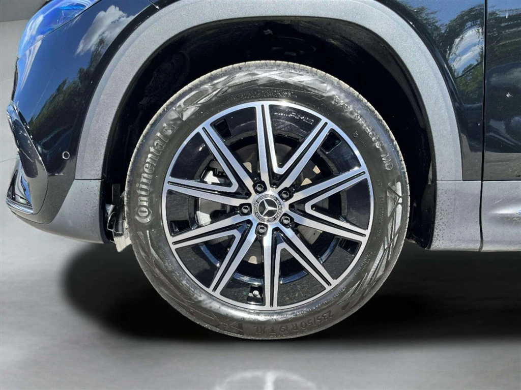 Mercedes-Benz-EQB-image-8