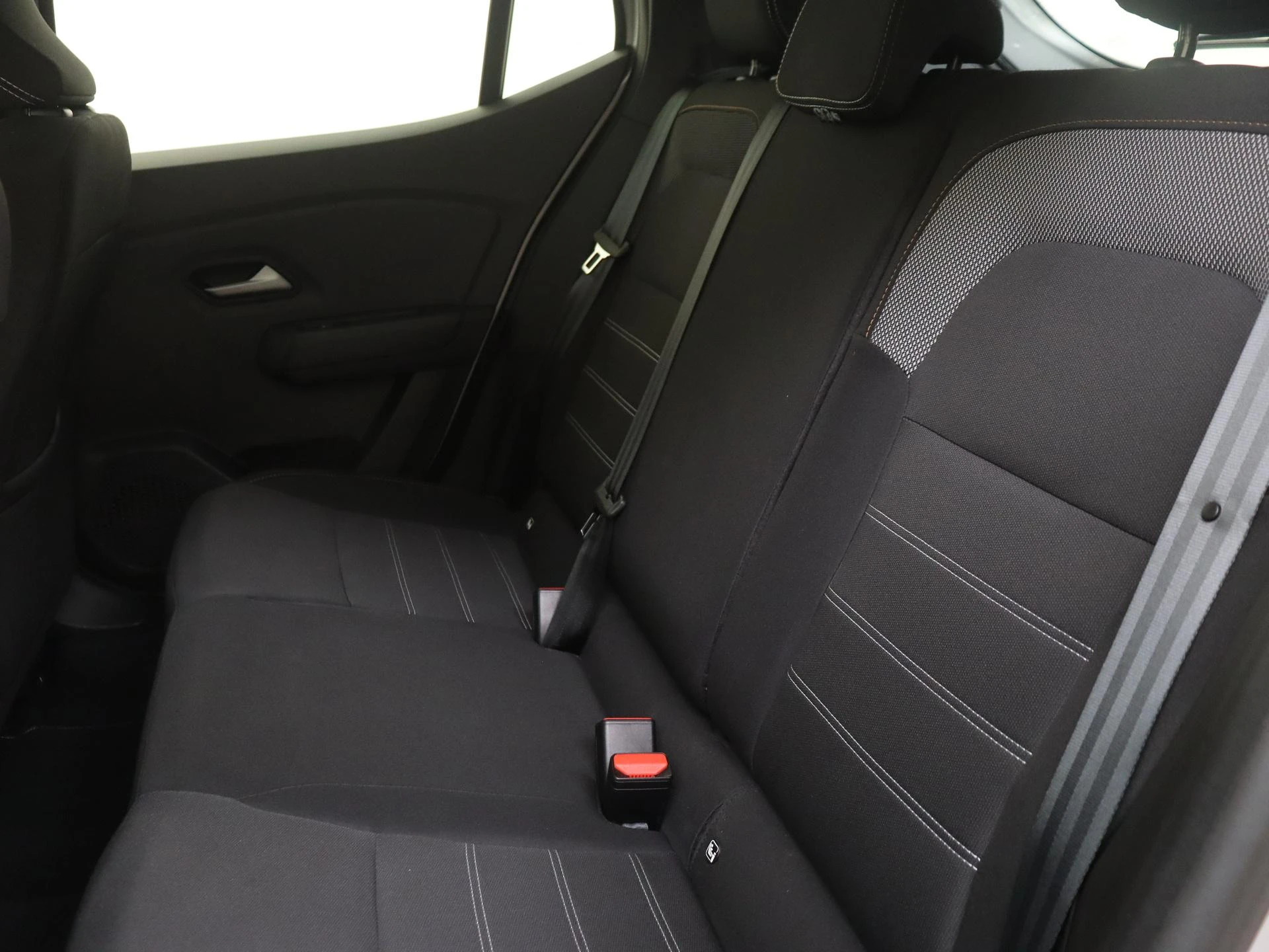 Dacia-Sandero Stepway-image-15