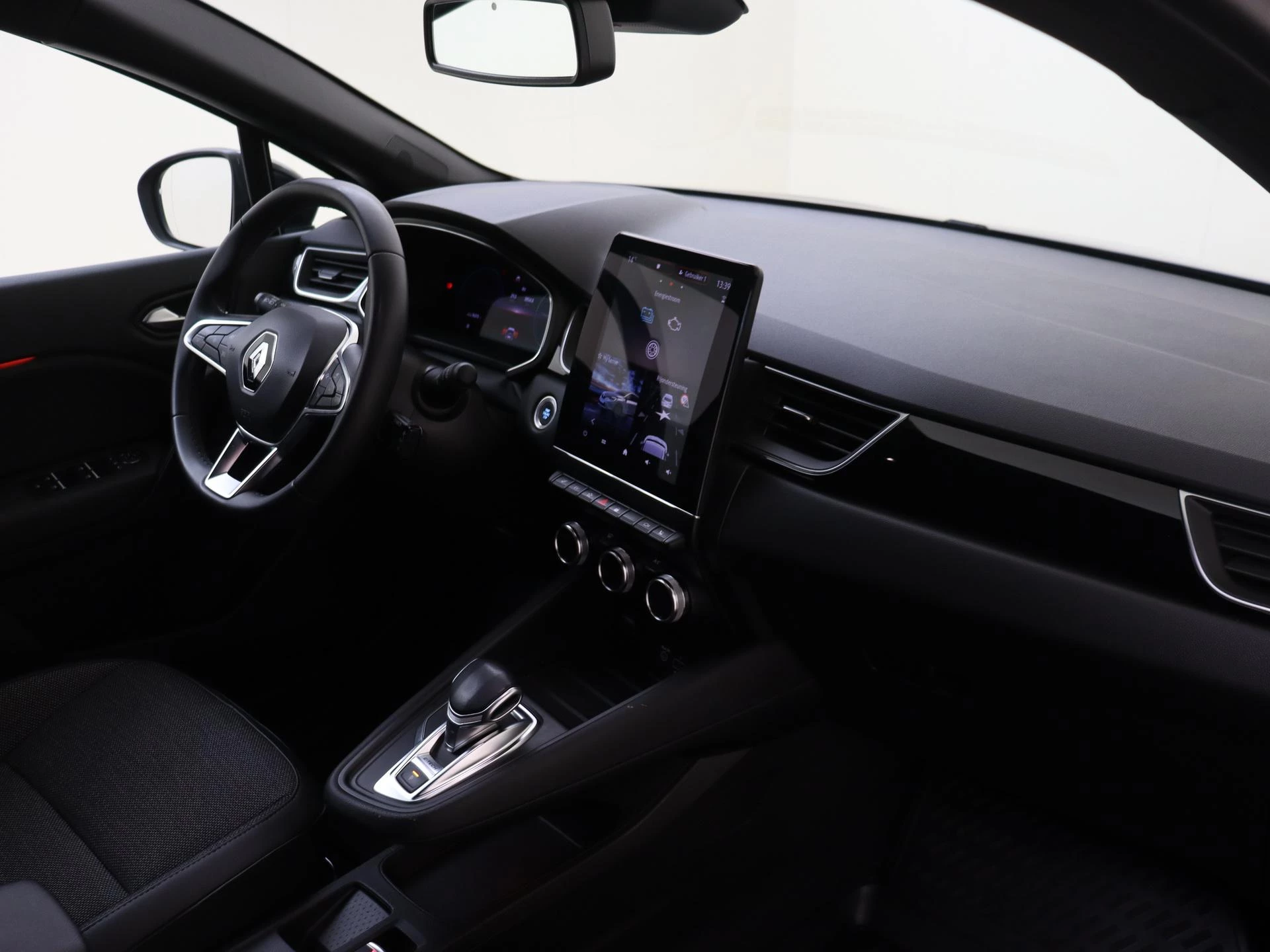 Renault-Captur-image-12