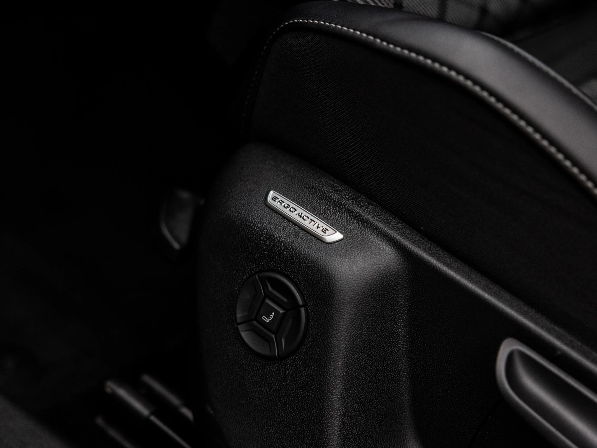Volkswagen-Tiguan-image-27
