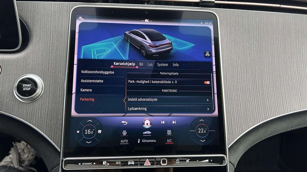 Mercedes-Benz-EQE-image-19
