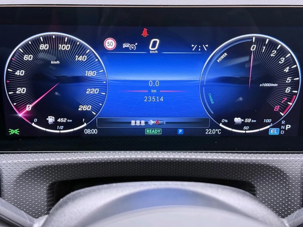 Mercedes-Benz-CLA-image-5