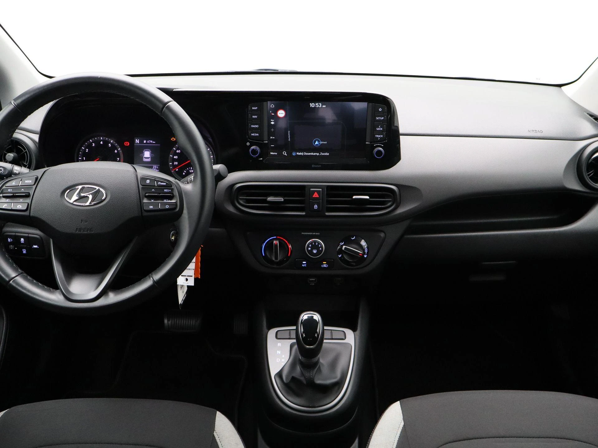 Hyundai-i10-image-36