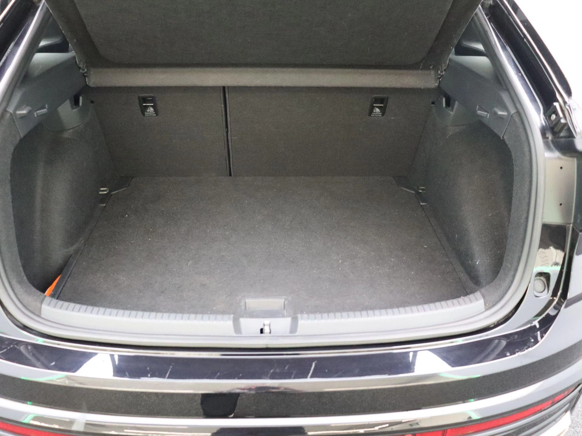 Volkswagen Taigo 1.0 TSI 81KW R-Line
