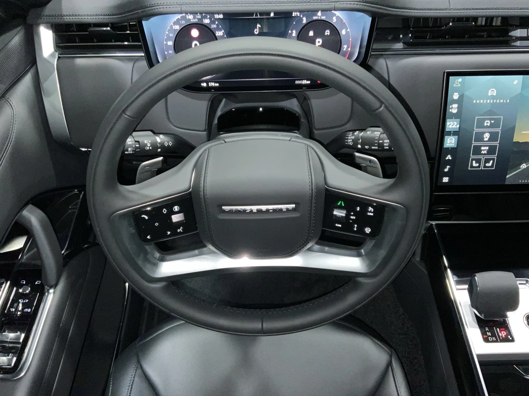 Land Rover-Range Rover-image-9