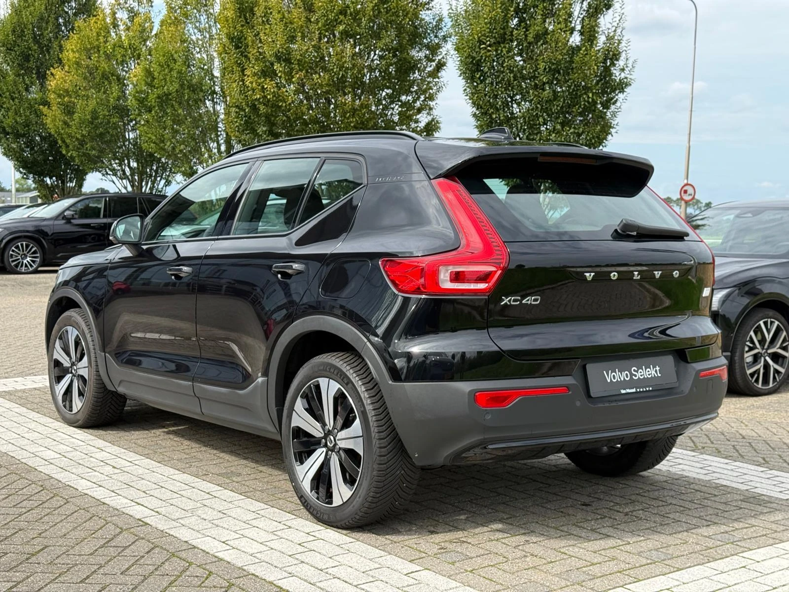 Volvo-XC40-image-2