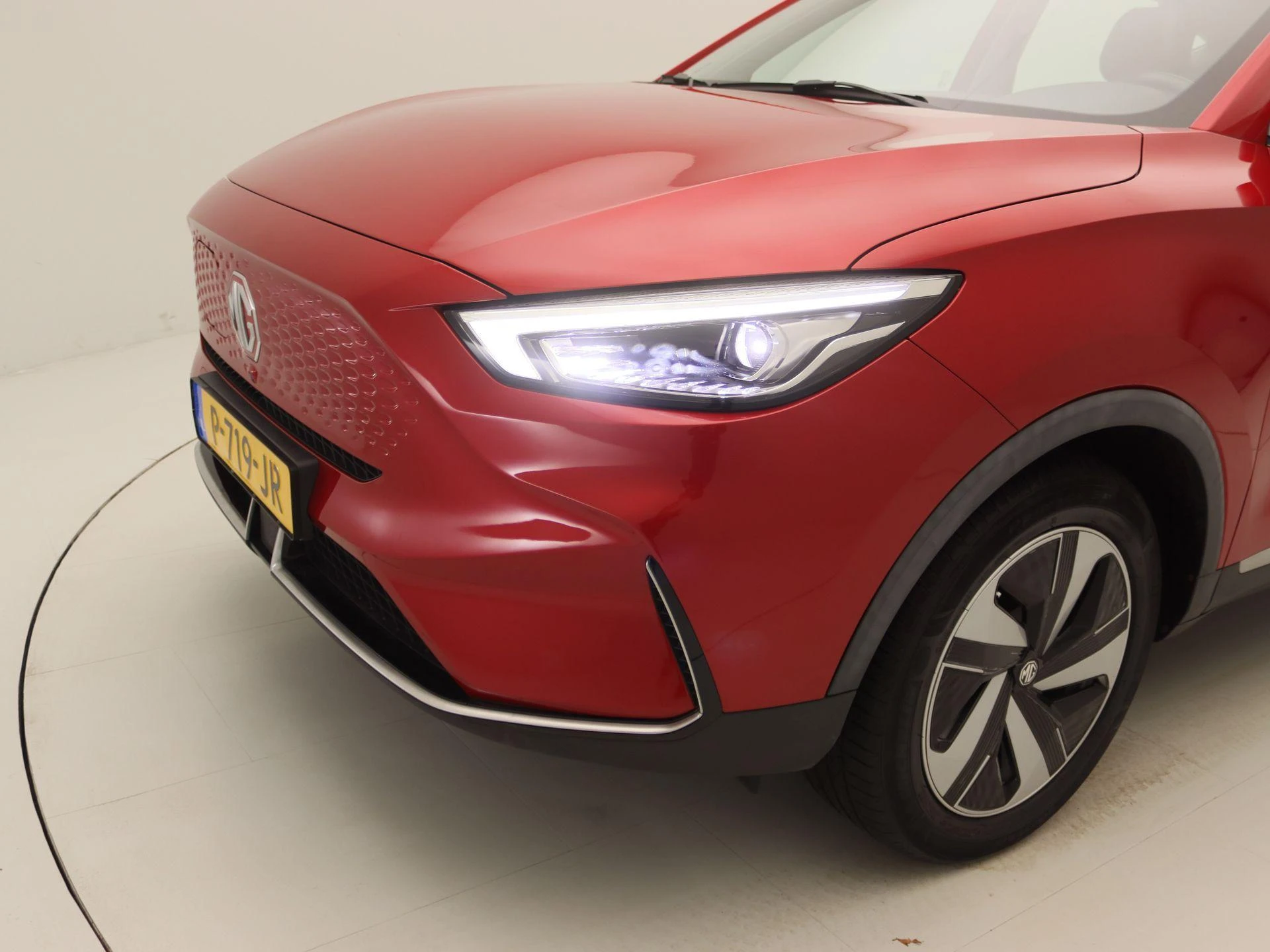 MG-ZS EV-image-13