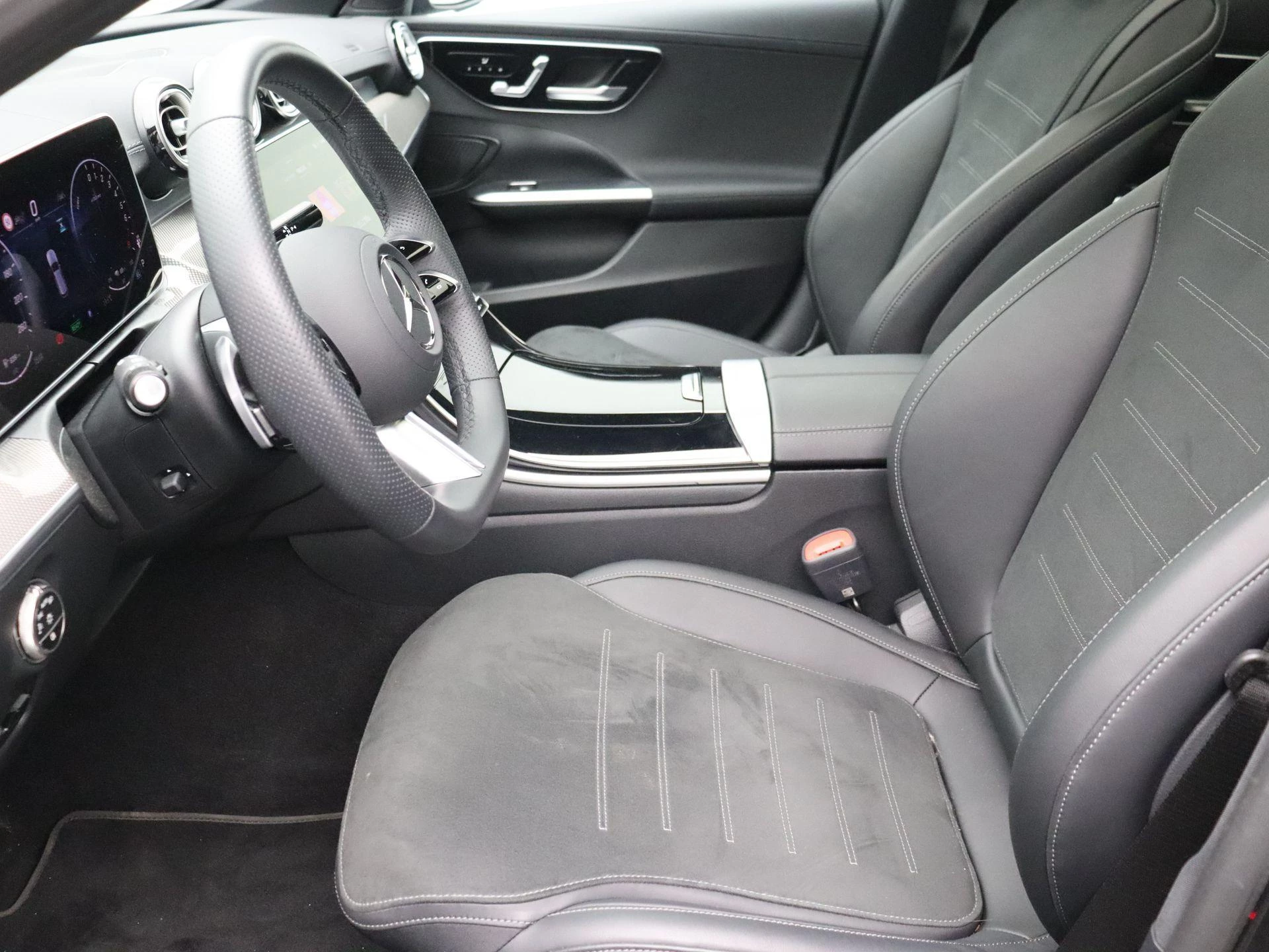 Mercedes-Benz Classe C 300 e AMG Line Estate + PANORAMISCH DAK + TREKHAAK + CARPLAY +