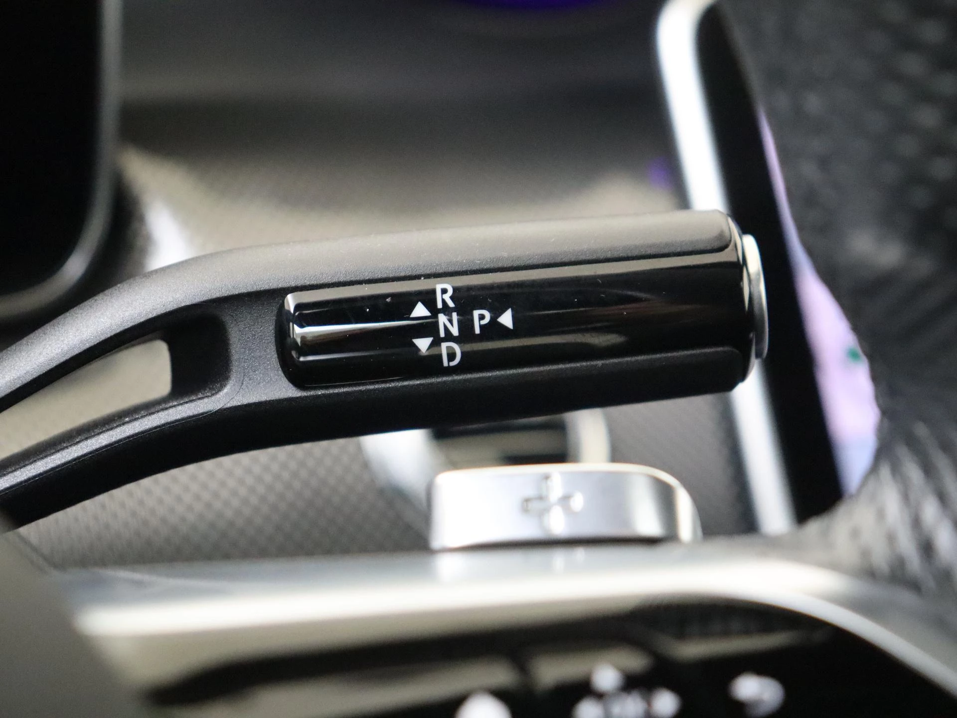 Mercedes-Benz-C-Klasse-image-14