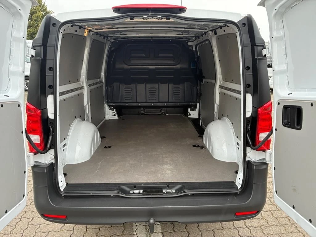 Mercedes-Benz-Vito 116-image-12