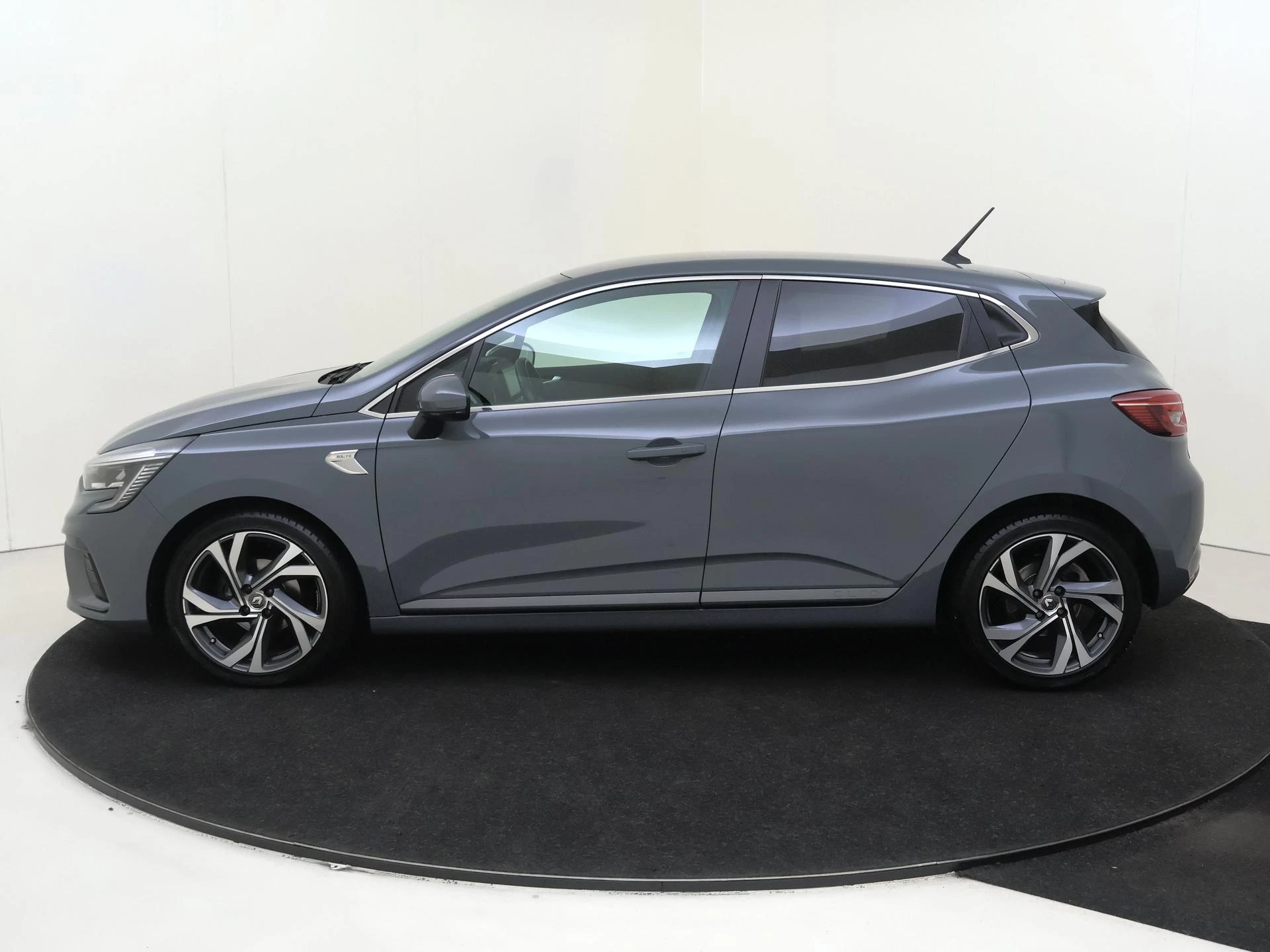 Renault-Clio-image-7